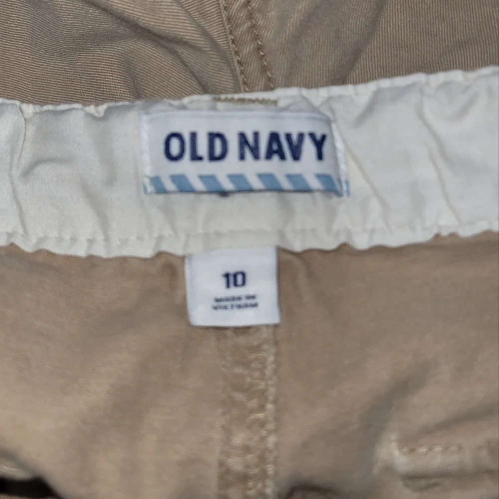 BOY'S OLD NAVY CARGO SHORTS